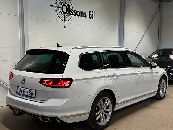 Volkswagen Passat 6 of 22