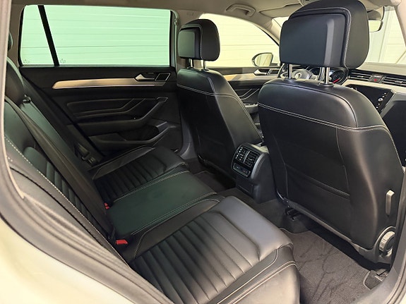 Volkswagen Passat 11 of 22