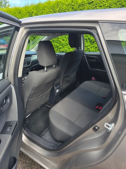Toyota Auris 6 of 6