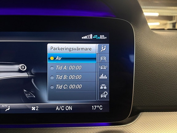Mercedes-Benz E220 20 of 23