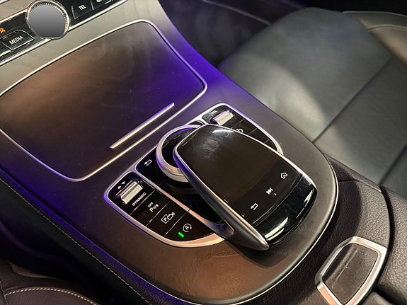 Mercedes-Benz E220 17 of 23
