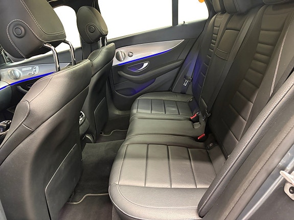 Mercedes-Benz E220 13 of 23