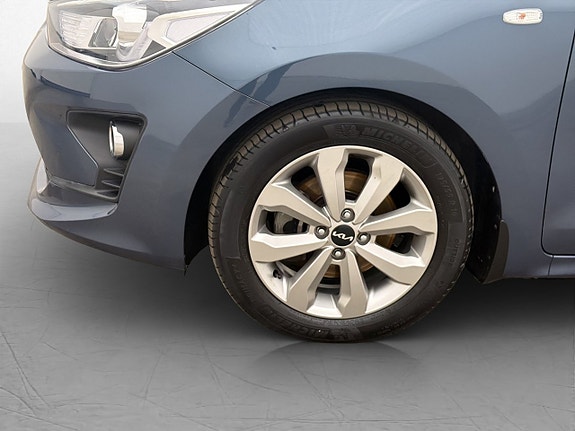Kia Rio 25 of 26