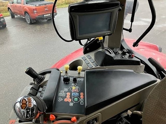 Case IH Puma 145 CVX 5 of 8