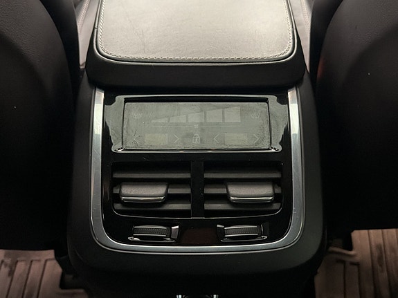 Volvo S90 28 of 30