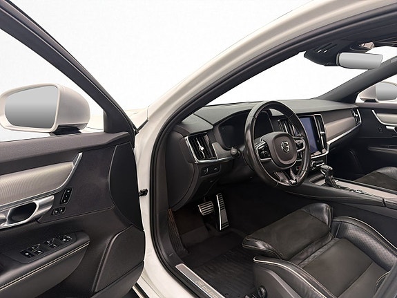 Volvo S90 11 of 30