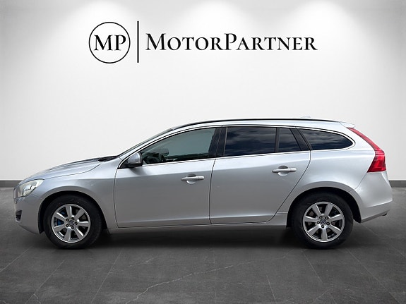 Volvo V60 4 of 16