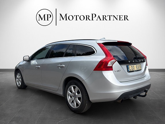 Volvo V60 5 of 16