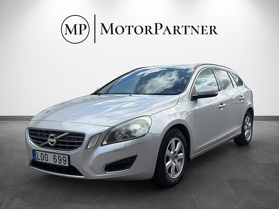 Volvo V60 3 of 16