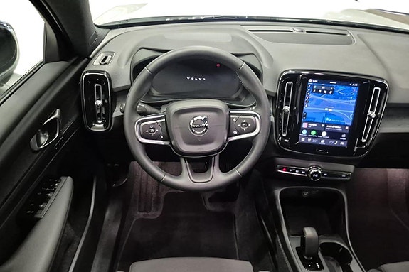 Volvo EX40 20 of 30