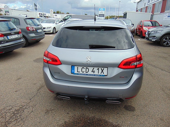 Peugeot 308 SW 6 of 11