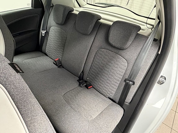 Renault Zoe 18 of 21