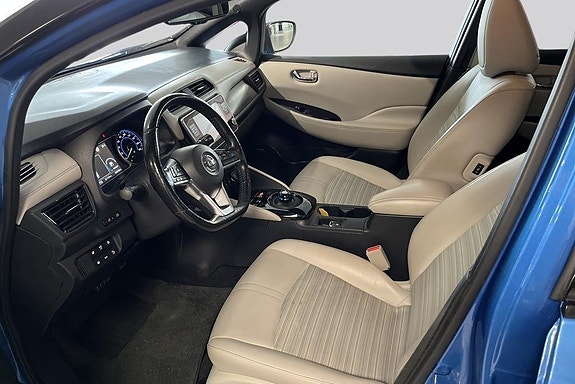 Nissan Leaf 8 of 15