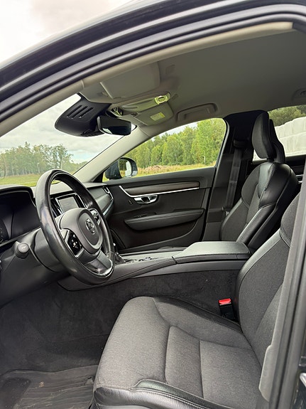 Volvo V90 Cross Country 6 of 10