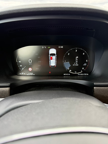 Volvo V90 Cross Country 9 of 10