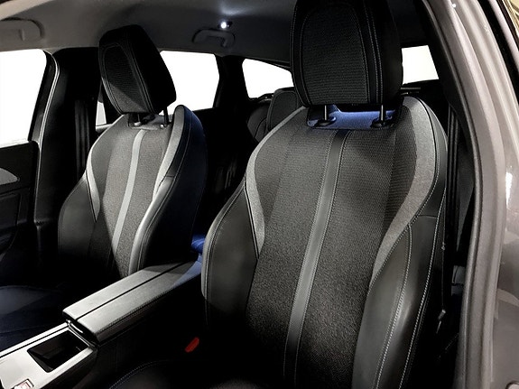 Peugeot 308 SW 5 of 19