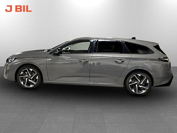 Peugeot 308 SW 17 of 19