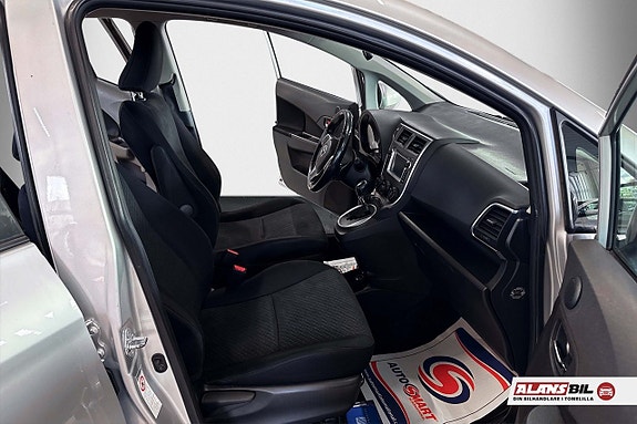 Toyota Verso-S 8 of 10