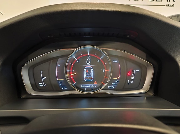 Volvo V60 Cross Country 10 of 22