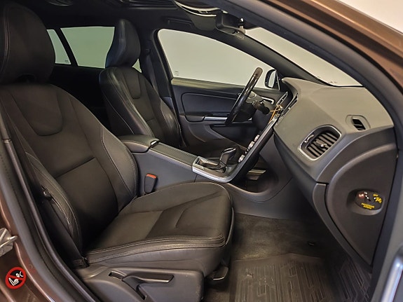 Volvo V60 Cross Country 15 of 22
