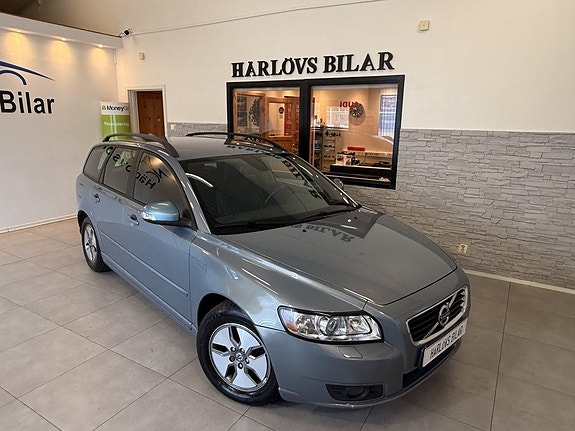 Volvo V50 8 of 16
