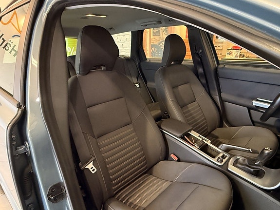 Volvo V50 13 of 16