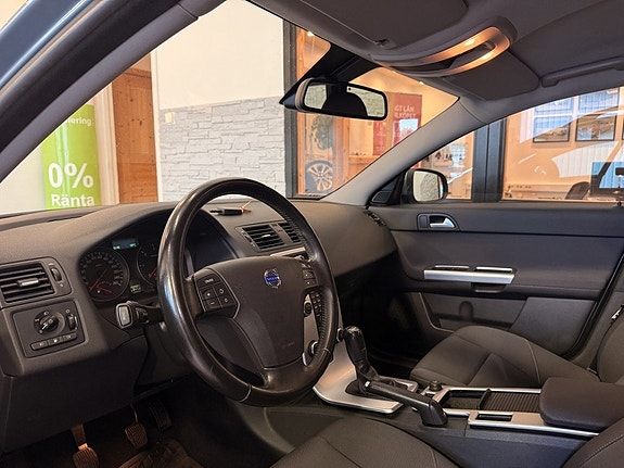Volvo V50 11 of 16