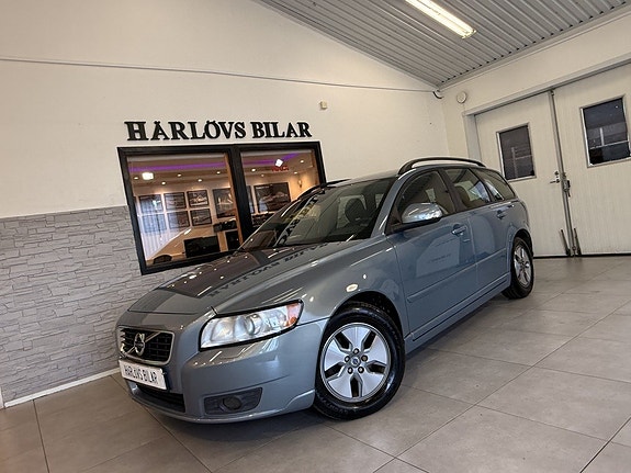 Volvo V50 7 of 16