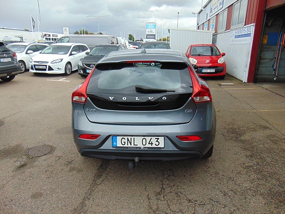 Volvo V40 6 of 11