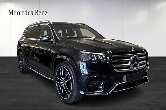 Mercedes-Benz GLS450 d 2 of 25