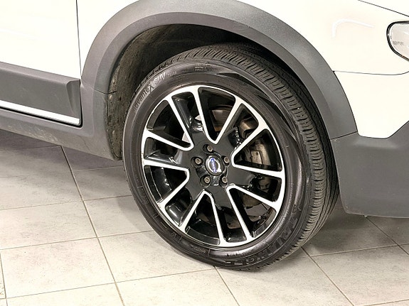 Volvo XC70 3 of 30