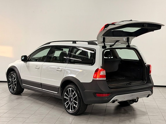 Volvo XC70 8 of 30