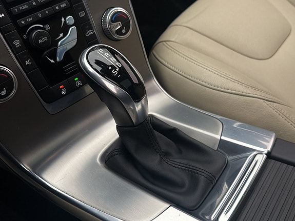 Volvo V60 20 of 30