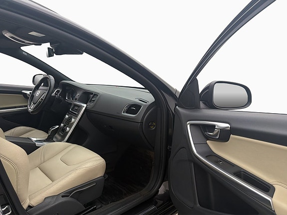 Volvo V60 21 of 30