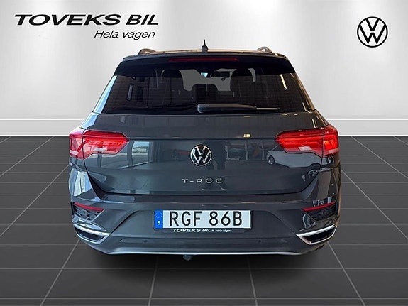 Volkswagen T-Roc 4 of 11