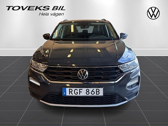 Volkswagen T-Roc 7 of 11