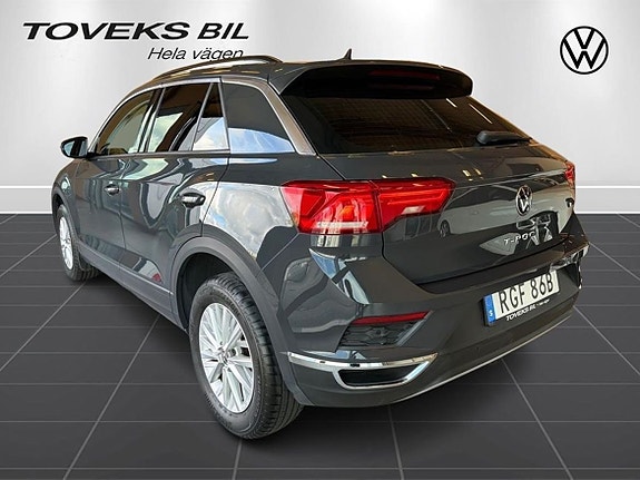 Volkswagen T-Roc 5 of 11