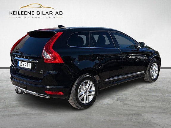 Volvo XC60 8 of 25