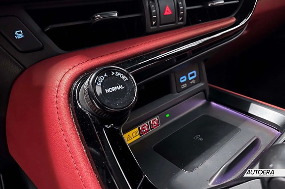 Lexus NX450h+ 18 of 27