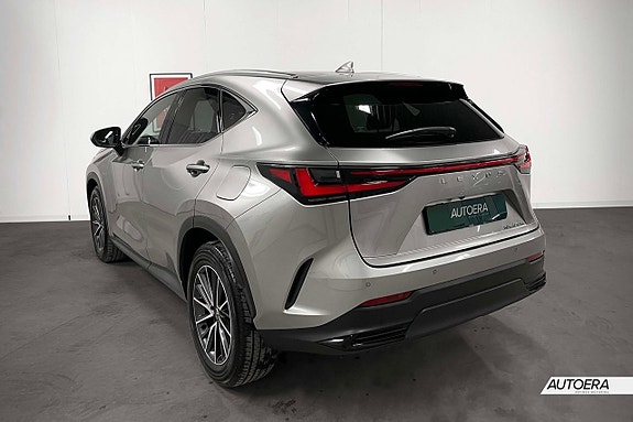 Lexus NX450h+ 5 of 27