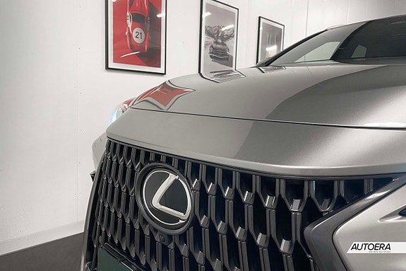 Lexus NX450h+ 8 of 27