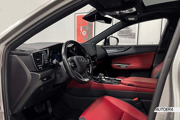 Lexus NX450h+ 12 of 27