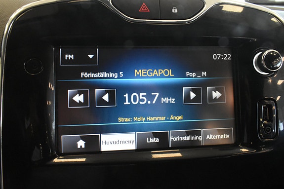 Renault Clio 16 of 18
