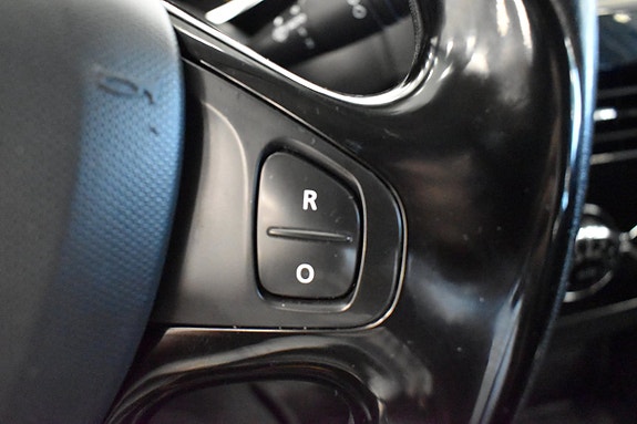 Renault Clio 14 of 18