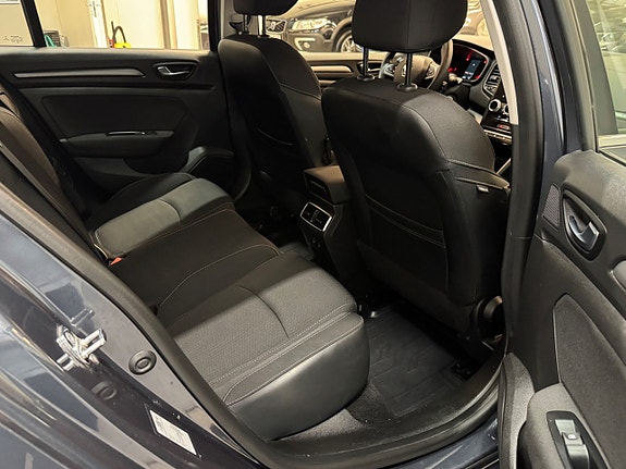 Renault Megane 17 of 30
