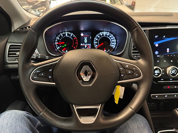Renault Megane 10 of 30