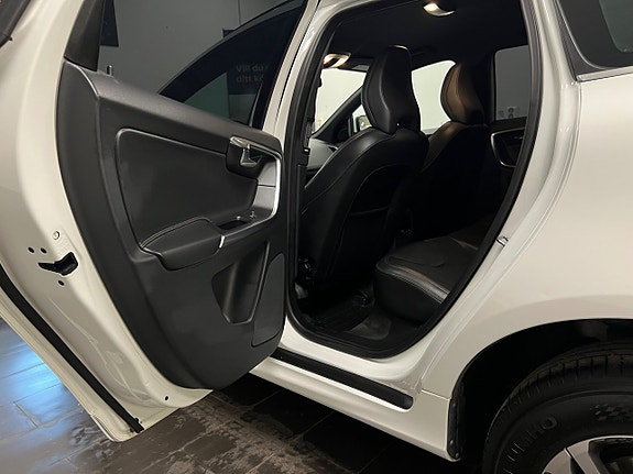 Volvo XC60 18 of 24