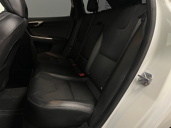 Volvo XC60 20 of 24