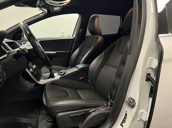 Volvo XC60 9 of 24