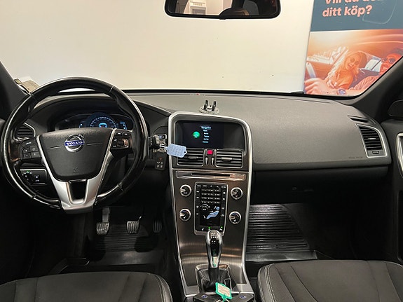 Volvo XC60 12 of 24